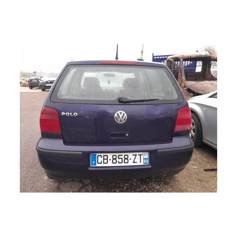 Pare choc avant VOLKSWAGEN POLO 3 PHASE 2 d’occasion