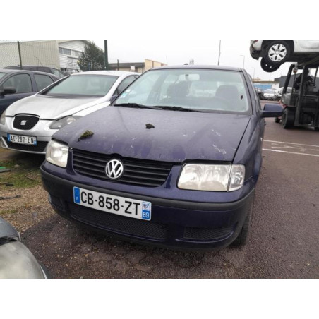 Pare choc avant VOLKSWAGEN POLO 3 PHASE 2 d’occasion