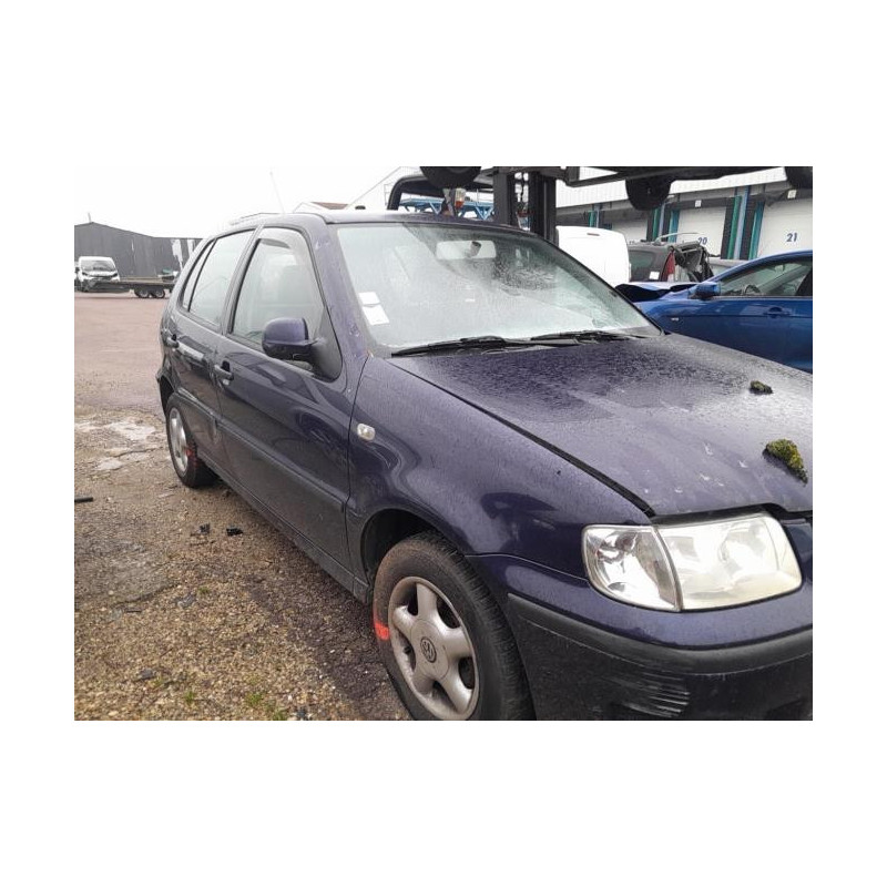 Pare choc avant VOLKSWAGEN POLO 3 PHASE 2 d’occasion