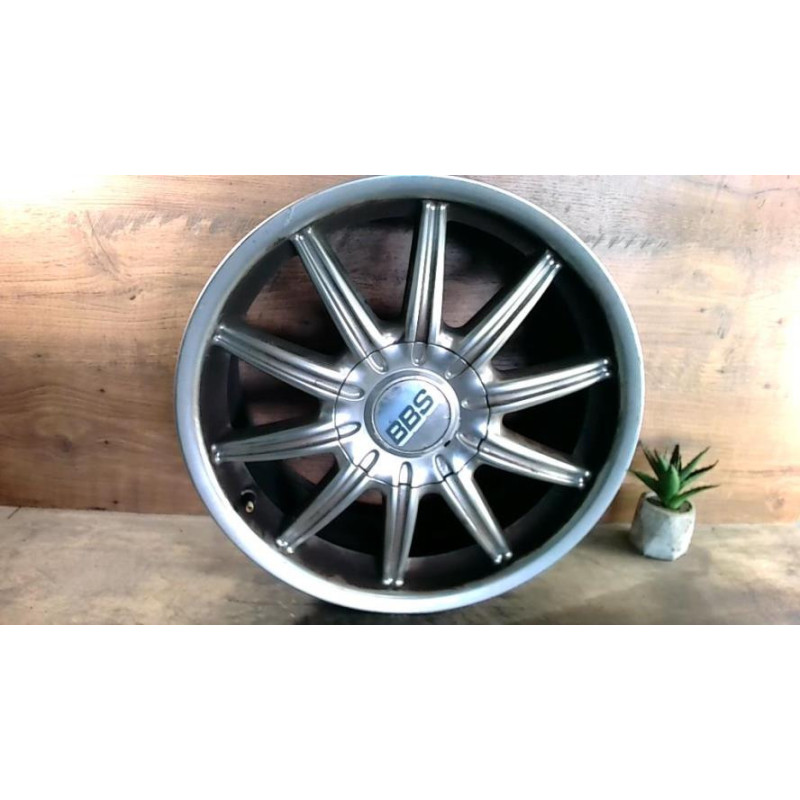 Jante VOLKSWAGEN POLO 5 PHASE 1 d’occasion