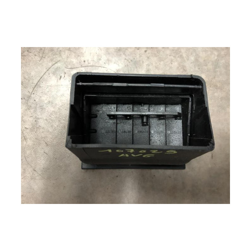 Aerateur tableau de bord avant gauche MICROCAR  d’occasion