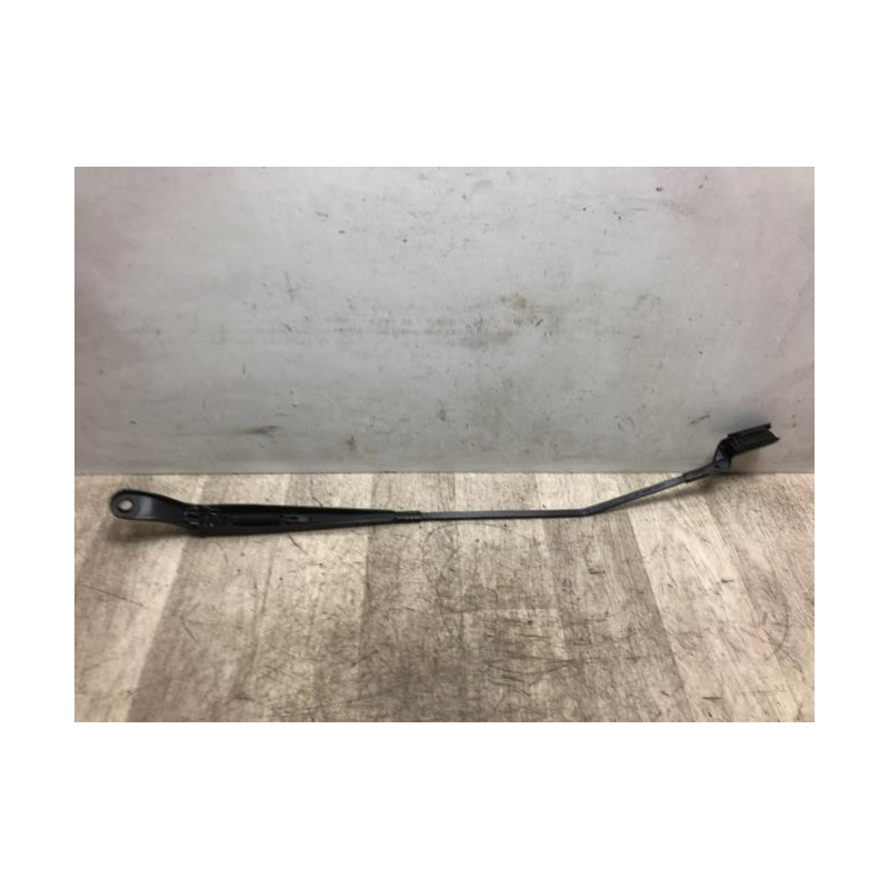 Bras essuie glace avant droit RENAULT TWINGO 2 PHASE 2 d’occasion