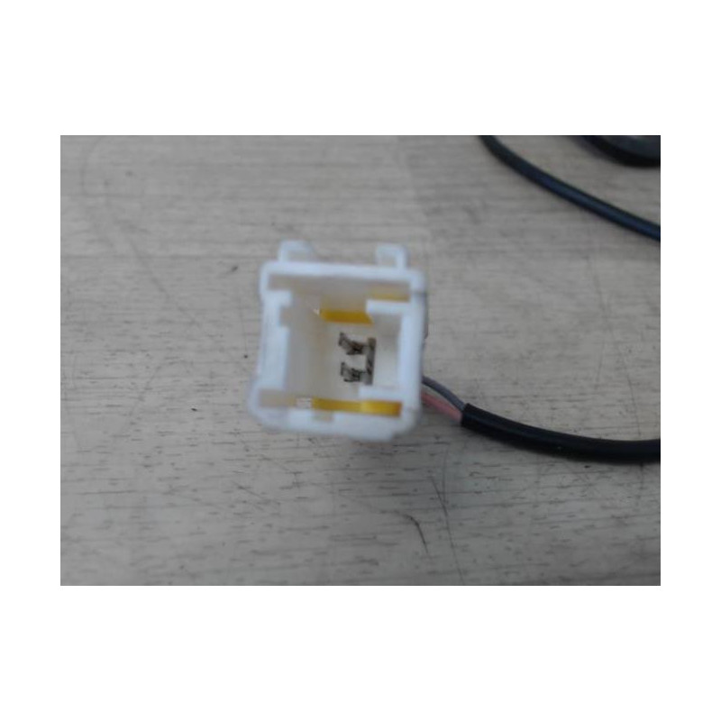 Attache ceinture avant droit TOYOTA IQ d’occasion