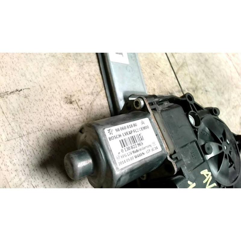 Mecanisme de leve vitre electrique avant gauche PEUGEOT 208 1 PHASE 1 d’occasion