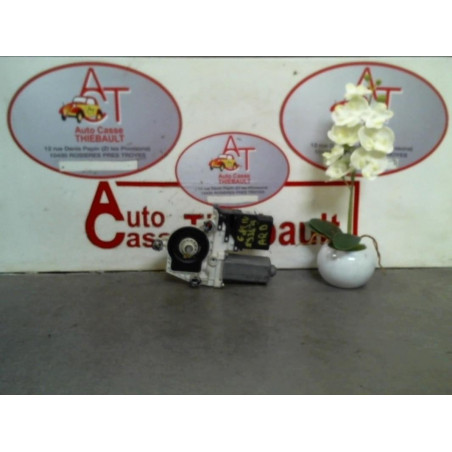 Mot. leve vitre arriere droit VOLKSWAGEN GOLF IV d’occasion