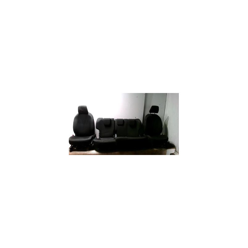 Interieur complet TOYOTA YARIS 2 PHASE 1 d’occasion