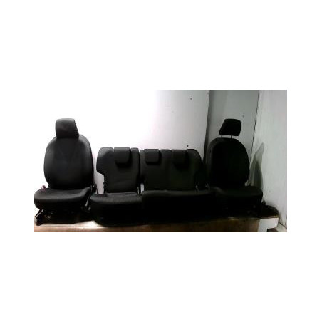 Interieur complet TOYOTA YARIS 2 PHASE 1 d’occasion