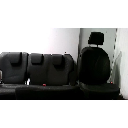 Interieur complet TOYOTA YARIS 2 PHASE 1 d’occasion