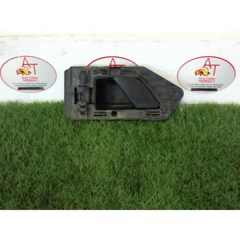 Poignee interieur avant droit CITROEN BERLINGO (M49/M59) FOURGON PHASE 1 d’occasion