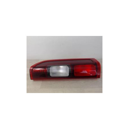 Feu arriere principal droit (feux) OPEL VIVARO 1 PHASE 2 d’occasion
