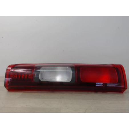 Feu arriere principal droit (feux) OPEL VIVARO 1 PHASE 2 d’occasion