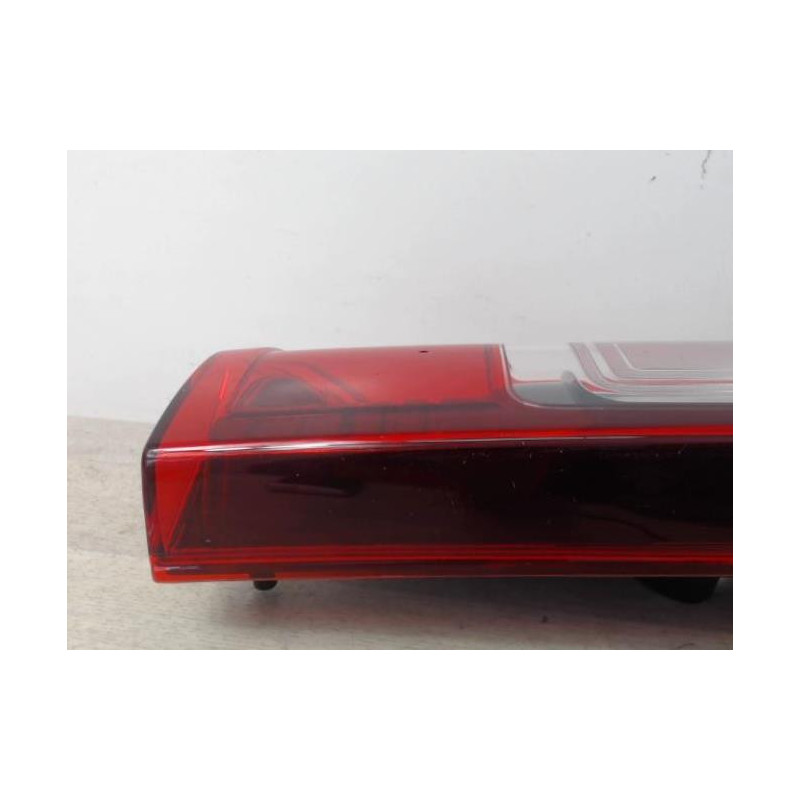 Feu arriere principal droit (feux) OPEL VIVARO 1 PHASE 2 d’occasion