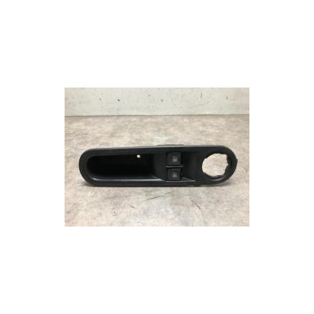 Interrupteur de leve vitre avant gauche RENAULT TWINGO 3 PHASE 1 d’occasion