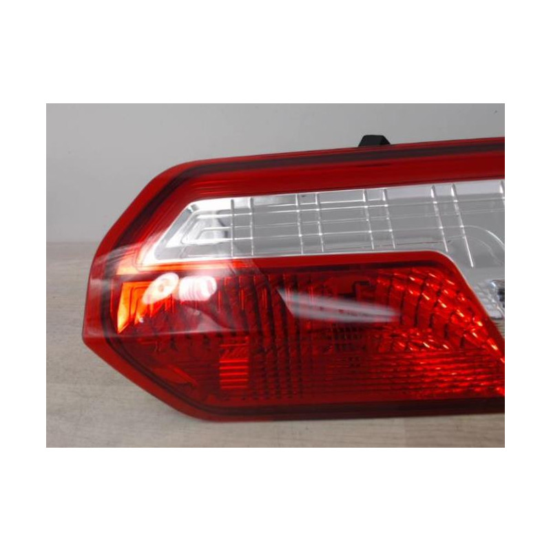 Feu arriere principal droit (feux) FORD TRANSIT 5 PHASE 1 d’occasion