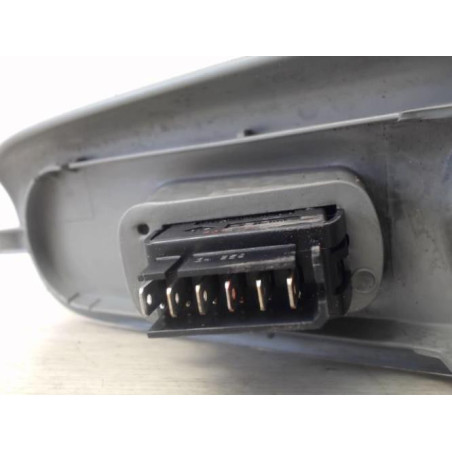 Interrupteur de leve vitre avant droit RENAULT TWINGO 1 PHASE 3 d’occasion