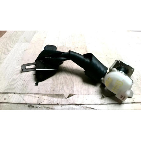 Ceinture arriere droit TOYOTA YARIS 2 PHASE 1 d’occasion