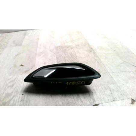 Poignee interieur avant droit RENAULT MEGANE 4 PHASE 1 d’occasion