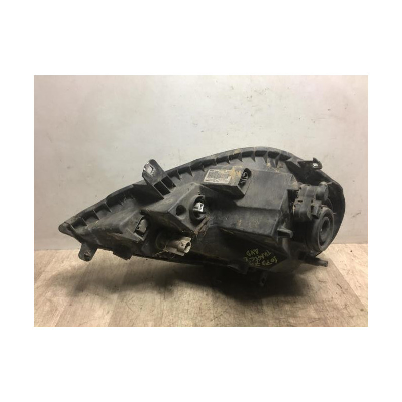 Optique avant principal droit (feux)(phare) RENAULT TRAFIC 2 PHASE 2 d’occasion