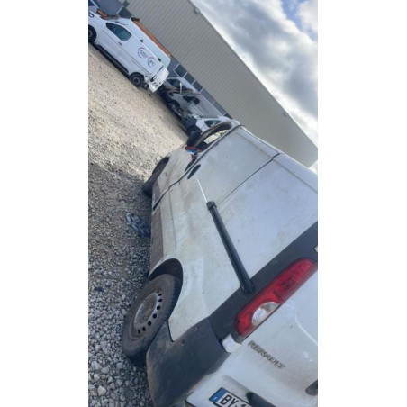 Optique avant principal droit (feux)(phare) RENAULT TRAFIC 2 PHASE 2 d’occasion