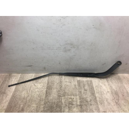 Bras essuie glace avant droit RENAULT TWINGO 3 PHASE 1 d’occasion