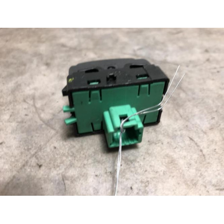 Bouton/Interrupteur RENAULT TWINGO 3 PHASE 1 d’occasion