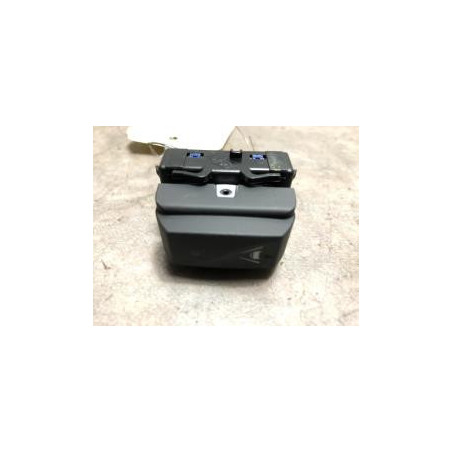 Bouton/Interrupteur RENAULT TWINGO 3 PHASE 1 d’occasion