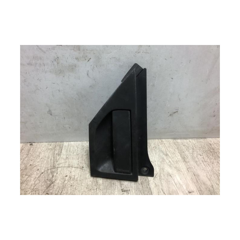 Poignee porte arriere droit RENAULT TWINGO 3 PHASE 1 d’occasion