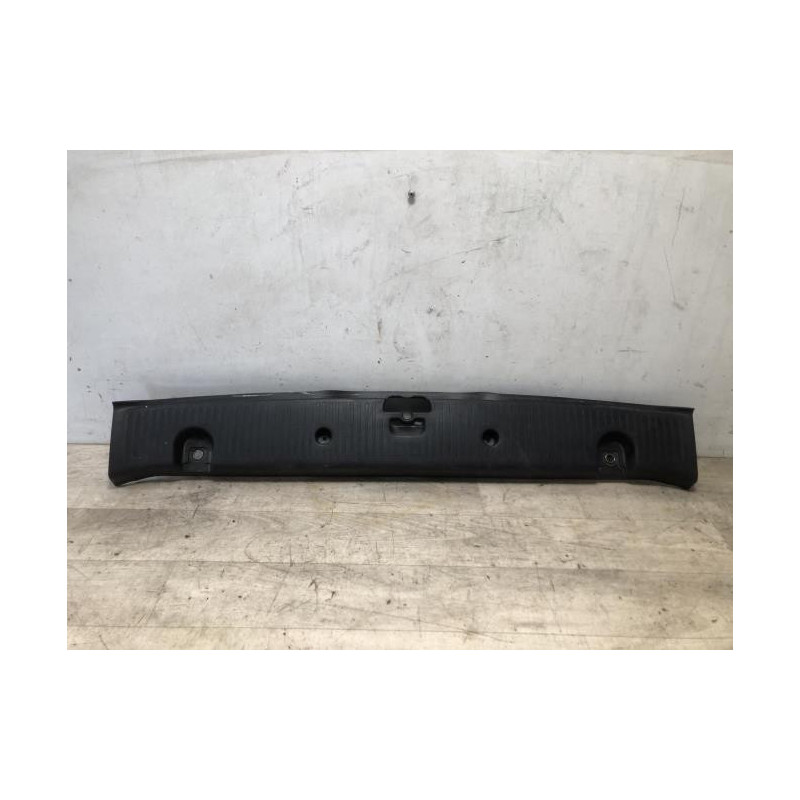 Garniture hayon RENAULT TWINGO 3 PHASE 1 d’occasion