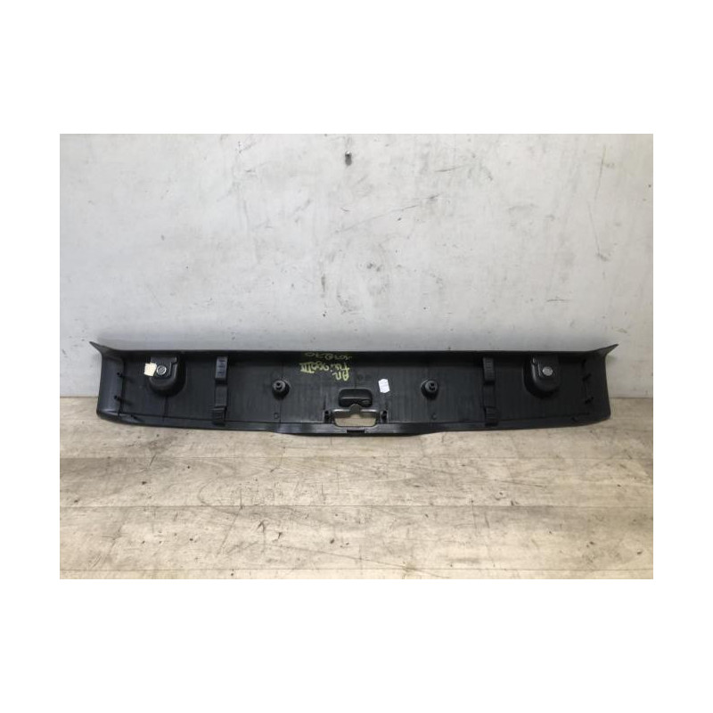 Garniture hayon RENAULT TWINGO 3 PHASE 1 d’occasion