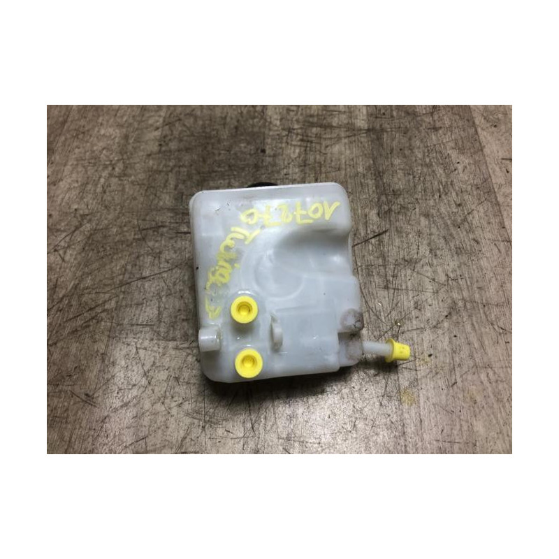 Maitre cylindre (freinage) RENAULT TWINGO 3 PHASE 1 d’occasion
