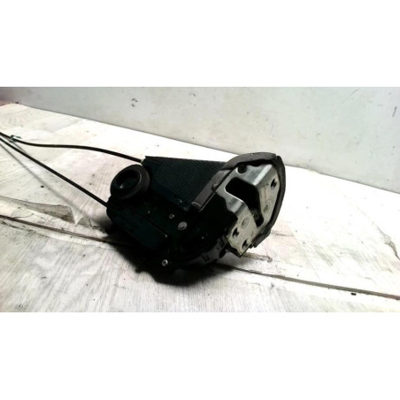 Serrure arriere droit TOYOTA YARIS 2 PHASE 1 d’occasion