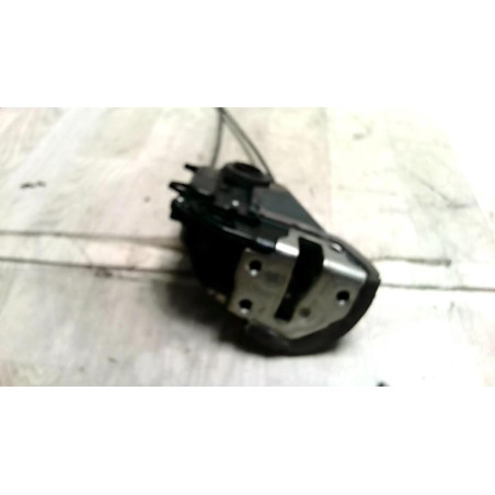 Serrure arriere droit TOYOTA YARIS 2 PHASE 1 d’occasion