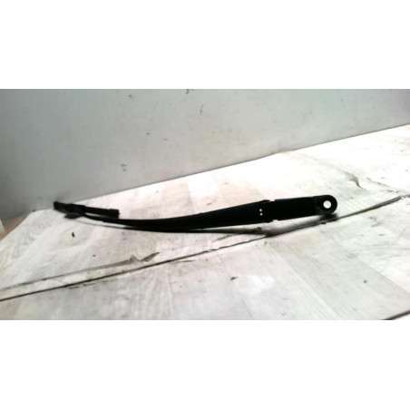 Bras essuie glace avant droit TOYOTA YARIS 2 PHASE 1 d’occasion