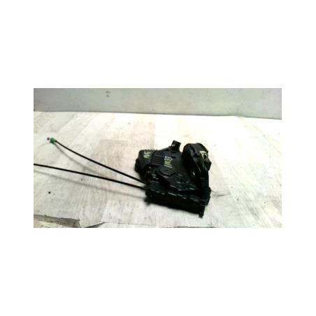 Serrure avant gauche TOYOTA YARIS 2 PHASE 1 d’occasion