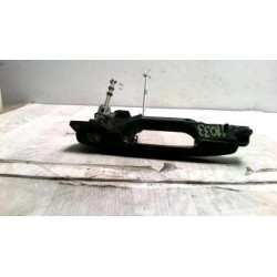 Poignee porte avant gauche TOYOTA YARIS 2 PHASE 1 d’occasion