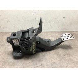 Pedalier d'embrayage RENAULT TWINGO 3 PHASE 1 d’occasion