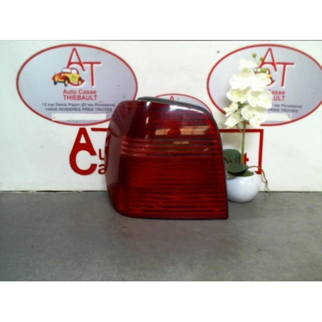 Feu arriere principal gauche (feux) VOLKSWAGEN POLO III (6N2) PHASE 2 d’occasion