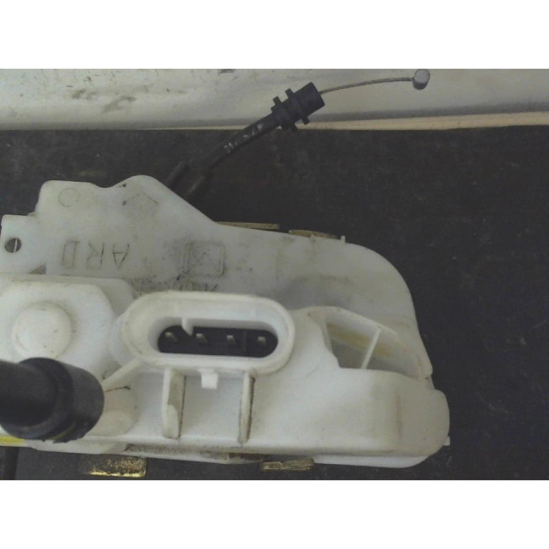 Serrure arriere droit CITROEN C2 PHASE 1 d’occasion