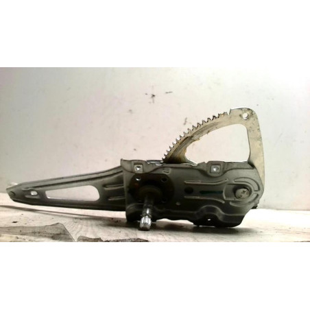 Leve vitre mecanique arriere droit TOYOTA YARIS 2 PHASE 1 d’occasion