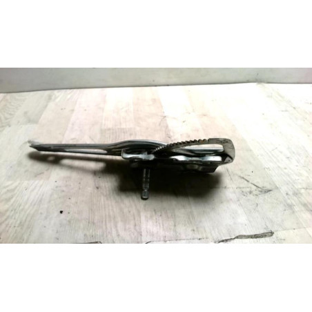 Leve vitre mecanique arriere droit TOYOTA YARIS 2 PHASE 1 d’occasion