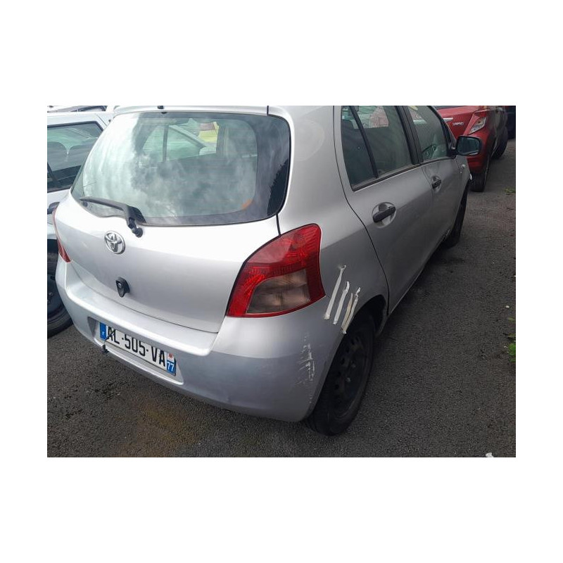 Leve vitre mecanique arriere droit TOYOTA YARIS 2 PHASE 1 d’occasion