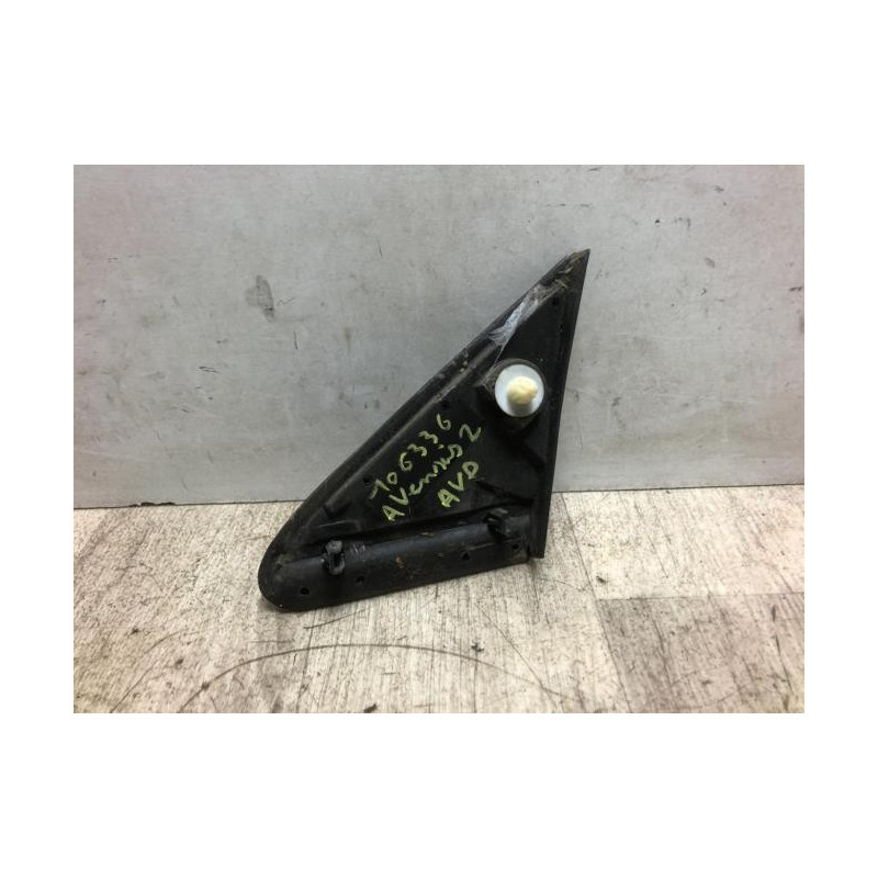 Extension d'aile avant droit TOYOTA AVENSIS 2 PHASE 1 d’occasion