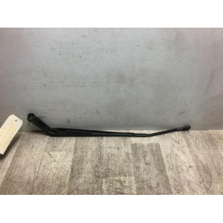 Bras essuie glace avant droit TOYOTA AVENSIS 2 PHASE 1 d’occasion
