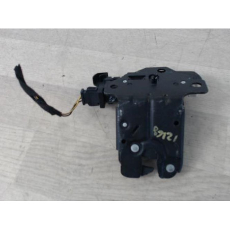 Serrure de hayon AUDI A4 2 AVANT PHASE 2 BREAK d’occasion