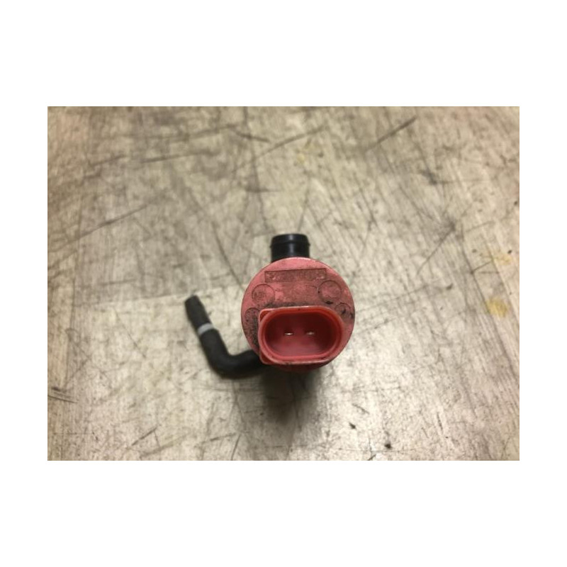 Pompe lave glace avant TOYOTA YARIS 2 PHASE 1 d’occasion