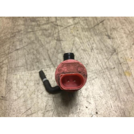 Pompe lave glace avant TOYOTA YARIS 2 PHASE 1 d’occasion