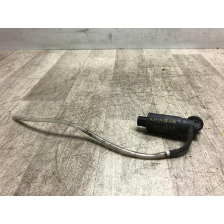 Pompe lave glace avant TOYOTA AVENSIS 2 PHASE 1 d’occasion