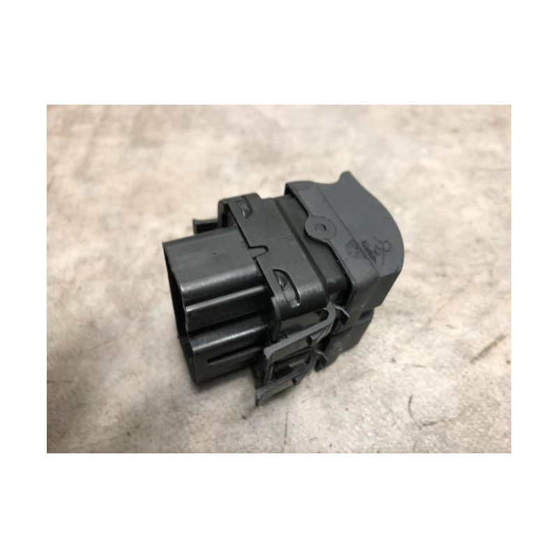 Interrupteur de leve vitre avant gauche NISSAN INTERSTAR 1 PHASE 2 d’occasion