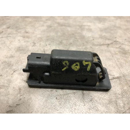 Eclairage de plaque PEUGEOT  d’occasion