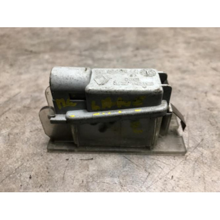 Eclairage de plaque RENAULT  d’occasion